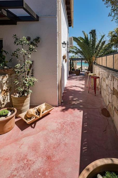 Sea And Sun Metaxy Mas, Brand-New, Beachfront ! Chania  Exterior photo