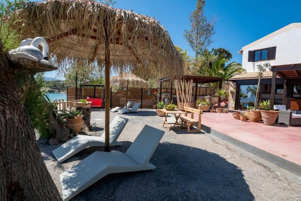 Sea And Sun Metaxy Mas, Brand-New, Beachfront ! Chania  Exterior photo